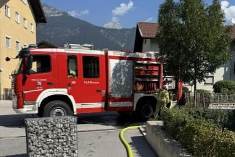 Einsatz-Brandgeruch-Gebaeude Einsatz-Brandgeruch-Gebaeude